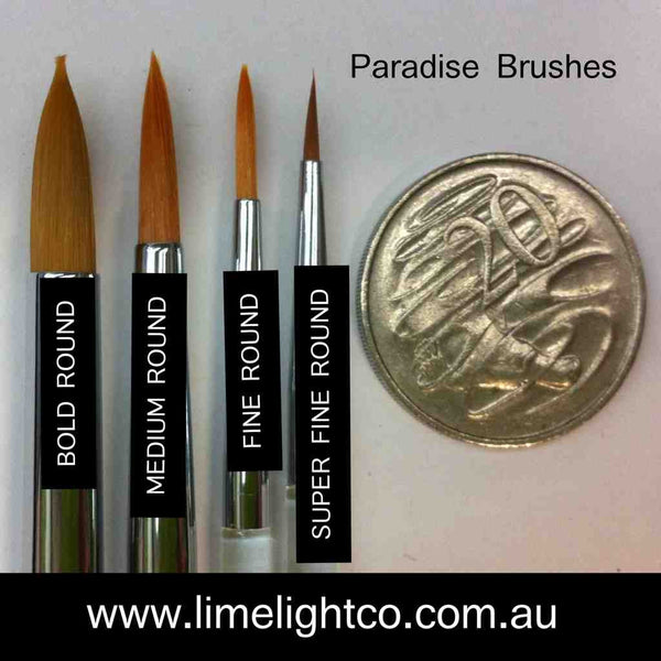 Paradise Medium Round Brush 814