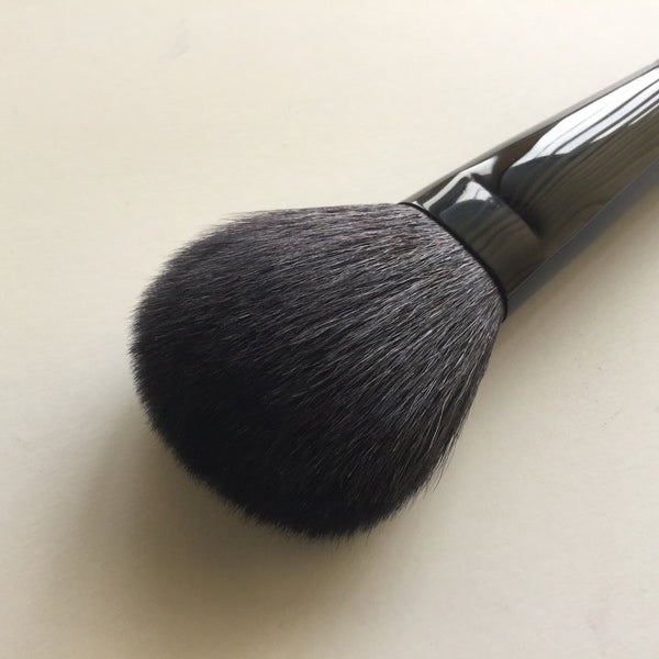Ben Nye Rouge Brush RB-152